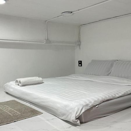 バンコク都Megun Capsule 150 Cmアパートメント エクステリア 写真